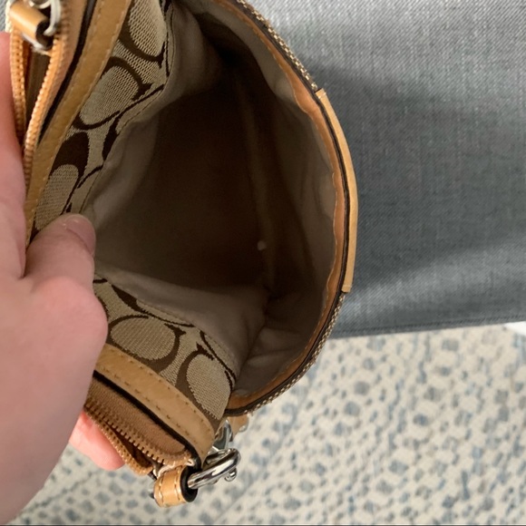 Coach Cross Body bag - Picture 7 of 8